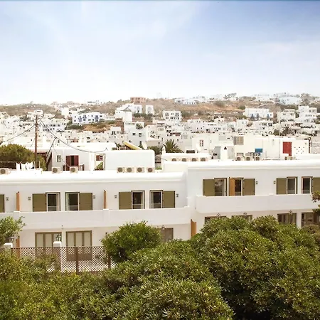クネニ * Mykonos Town