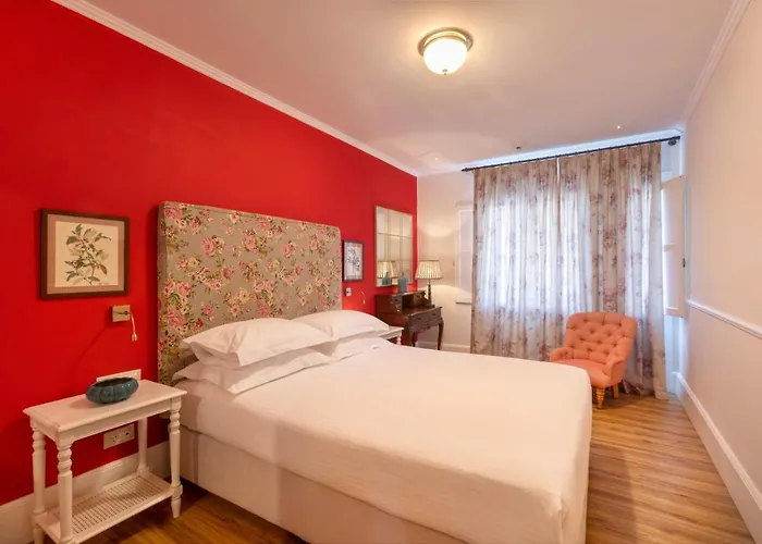 クネニ * Mykonos Town