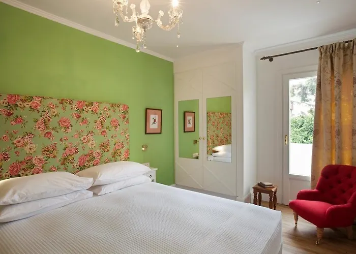 クネニ アパート