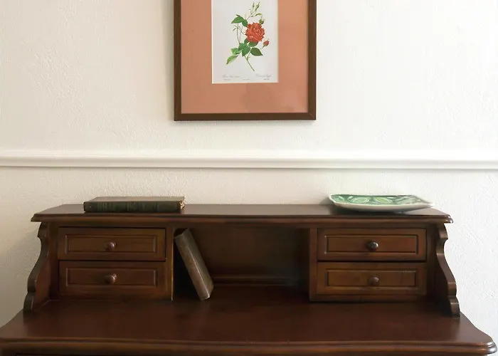 クネニ アパート *