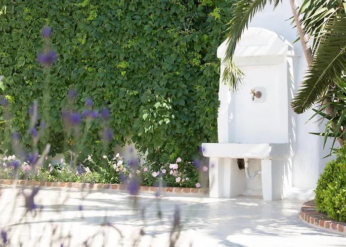 クネニ アパート *